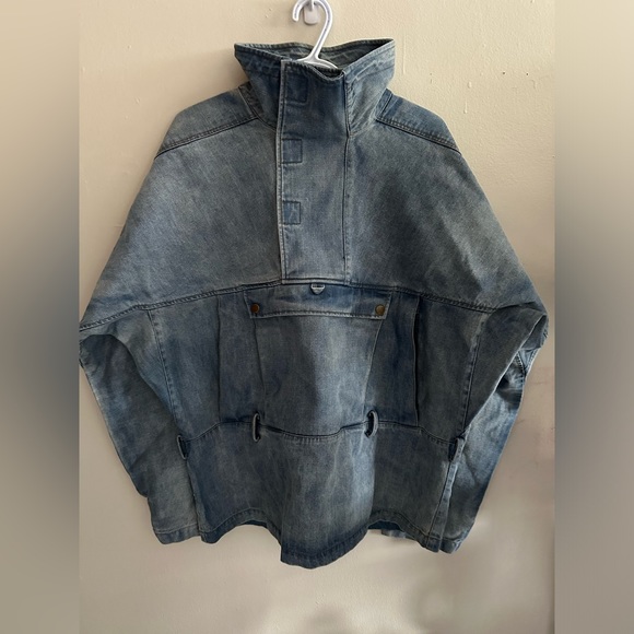 C2H4 Spring/Summer 2016 “Ice Cold” denim pullover - Picture 2 of 5